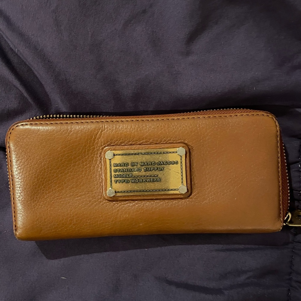Marc Jacobs leather wallet